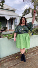 Load image into Gallery viewer, Fiona Apple Green Linen Skirt