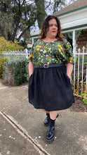 Load image into Gallery viewer, The Black Parade Linen Skirt